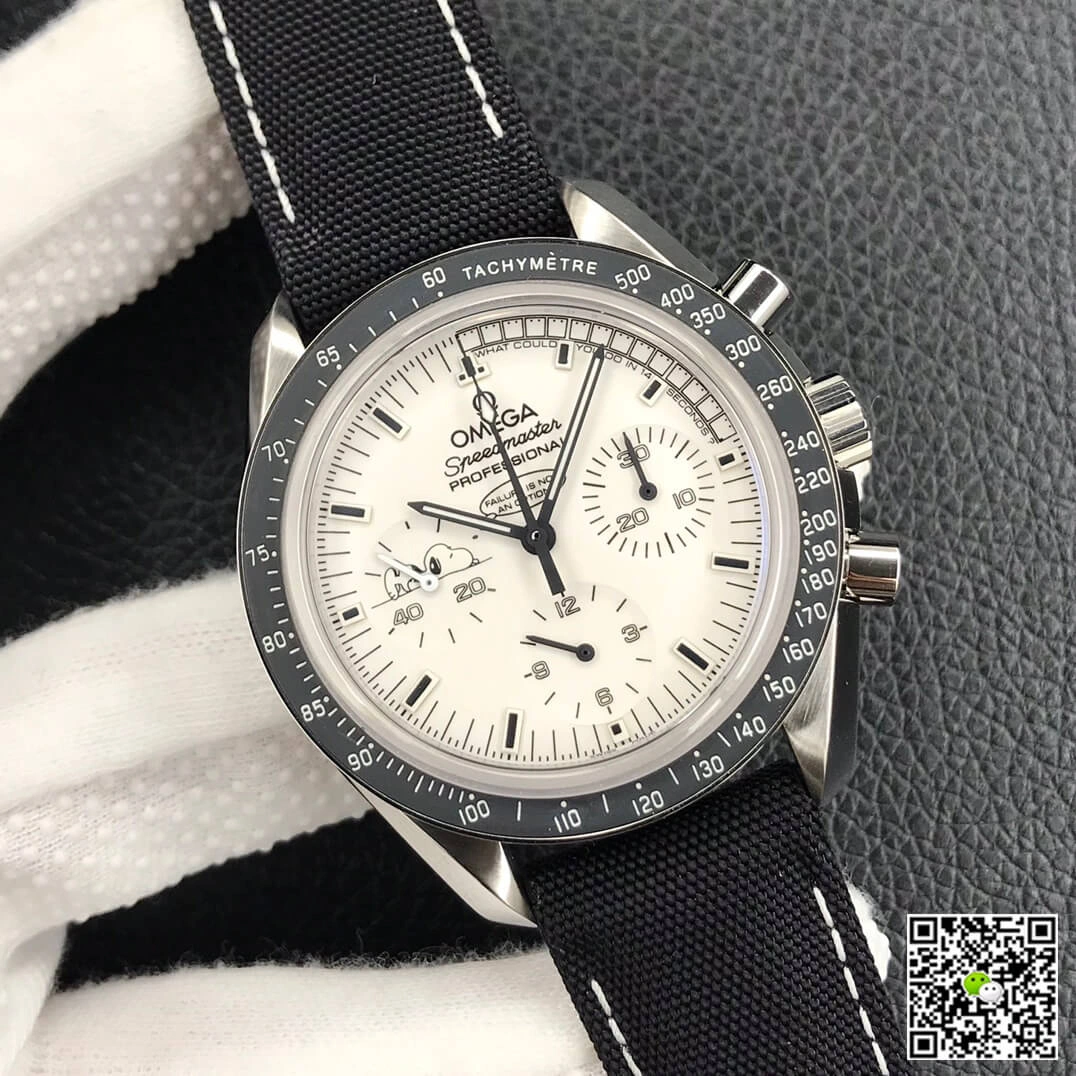 Omega Speedmaster Snoopy Award 311.32.42.30.04.003 OM Factory 1:1 Best Edition Replica Watch V2 Black Strap